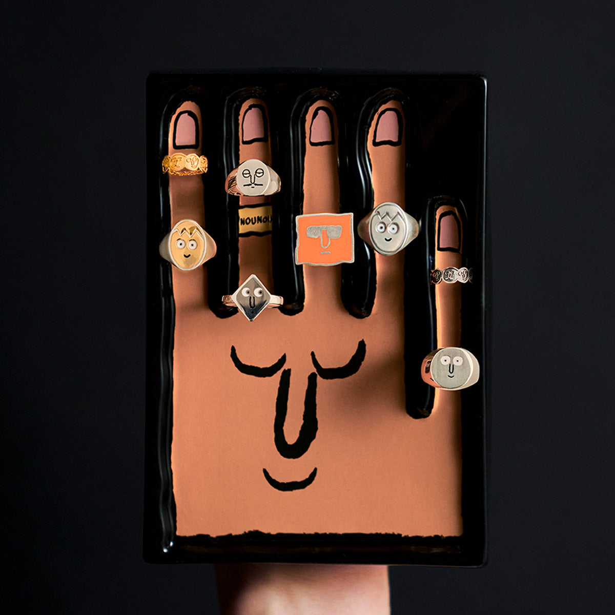 Face Chain Ring Gold